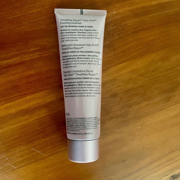 NWOB Mary Kay Timewise Repair Volu-Firm Foaming Cleanser 4.5oz - Picture 2 of 4